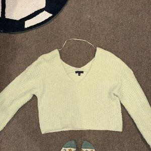 Kendall and kylie green fuzzy sweater - medium